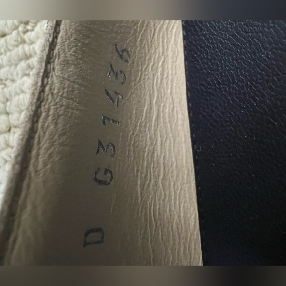 🔴Authentic CHANEL Black & Navy Leather Ballet Flats🔴 - Picture 8 of 9